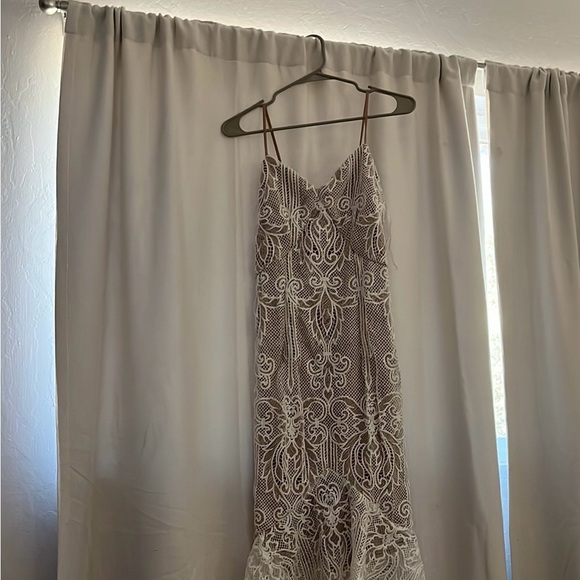 Windsor sound the horn trumpet lace dress - Picture 9 of 12